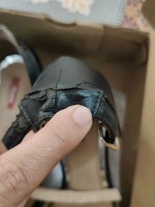 Bata Black Pointed Toe heels size 41