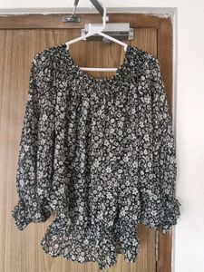 🪻floral off-shoulder butterfly top