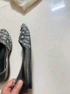 Embellished Bellies gray colour