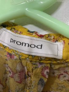 Yellow Floral Print Button-Up Shirt