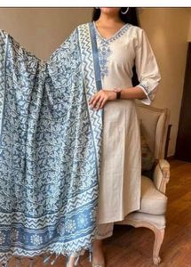 Elegant Cream Kurta Set with Blue Dupatta