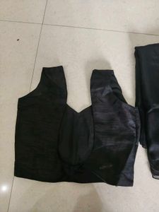 Elegant Black Saree with Scalloped Border