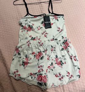 SHEIN Floral Pajama Set