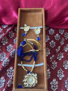 Blue Stone &amp; Pearl Necklace Set