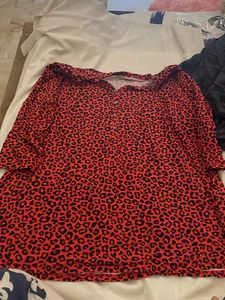 Stylish Red Leopard Print Top