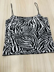 black and white crop top