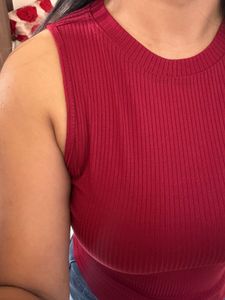 Ribbed Sleeveless Tops (Set of 2)