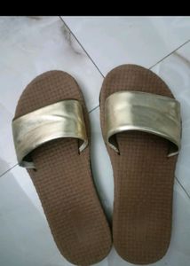 Zudio Golden &amp; Brown Slipper