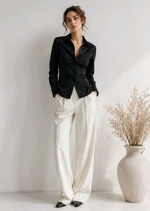 Authentic Zara Black Button-Up Shirt - Women
