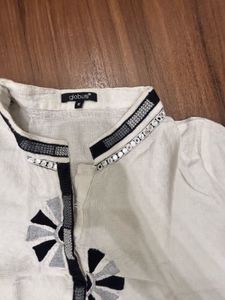Elegant White Kurta with Black &amp; Grey Embroidery