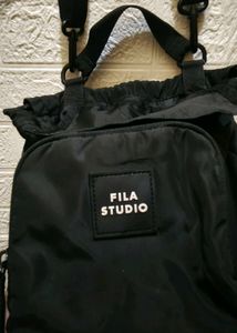 FILA STUDIO Drawstring Sling Bag