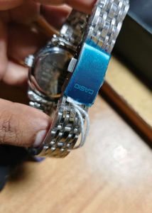 Casio Quartz Watch Women