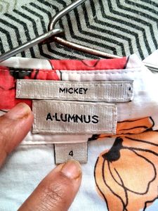 📢 Price DropBrand New Unused Flower Print Pure Co