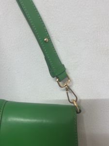 Structured green bag