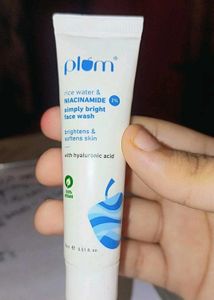 Plum Rice Water & Niacinamide Face Wash