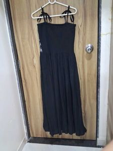 Chic Black Smocked Maxi Dress