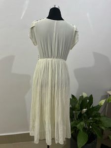 Elegant White Pleated Midi Dress