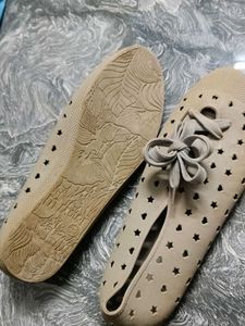 Cute Beige Jelly Flats