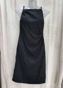 568.Black Sleeveless Midi Dress