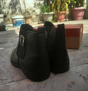 Classic Black Ankle cow boy boots for men 1.5 kg
