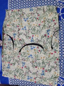 Sleeveless Green floral Printed Kurti