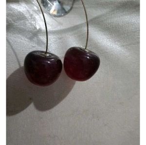 Beautiful  🍒🍒 🍒 🍒 🍒 mehroon chery eari
