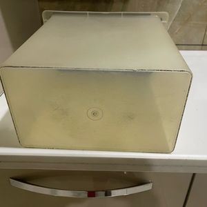 10 Kg Tupperware Container