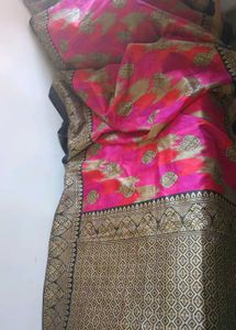 Elegant colour combination saare