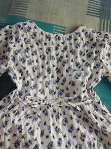 Chic Floral Print Top