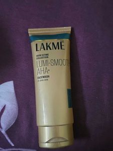Lakme Lumi-Smooth AHA+ Facewash
