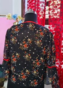 Chic Floral Print Top with Red Trim