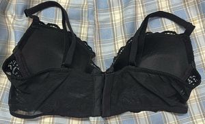 Lace Detail Strappy Black Bra