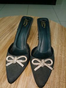 Elegant Black Stiletto Heels