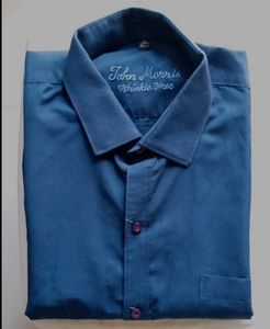 blue shirt long sleeve