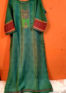 SEMI- WOOLEN GREEN KURTA SET WITH DUPATTA