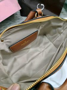 GUCCI* *MICROGUCCISSIMA GG SIGNATURE SLING BAG*