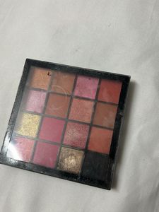 Multi-Shade Eyeshadow Palette