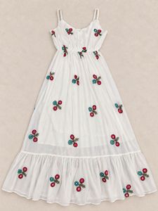 White Embroidered Tiered Dress🌷🤍