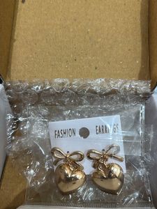 Trending Bow And Heart Earrings