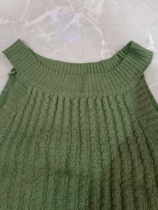 Green helter neck Knit Top