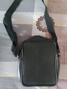 Shoulder bags