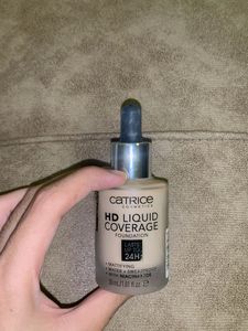 Catrice HD Liquid Coverage Foundation