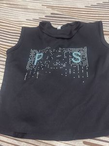 Graphic Print Sleeveless T-Shirt