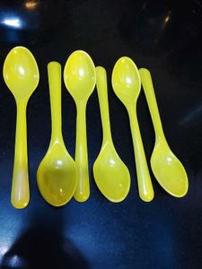 Set of 6 lime green Plastic Spoons