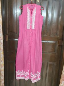 🎀PRICE DROP 💧GLOBAL DESI PINK  GOWN IN XS Size