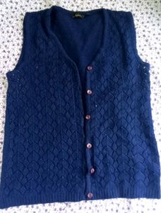 Navy Blue V-Neck Knit Sleeveless Top