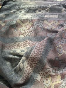 Elegant Grey Saree with Gold &amp; Maroon Accents