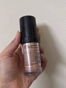 L.A. Girl Pro.Coverage Foundation