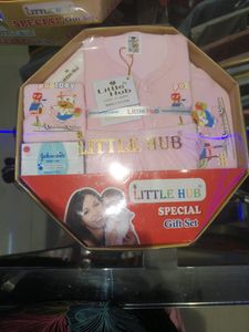 7 Piece New Baby Born Gift Set