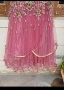 Elegant Pink Embroidered Gown💥